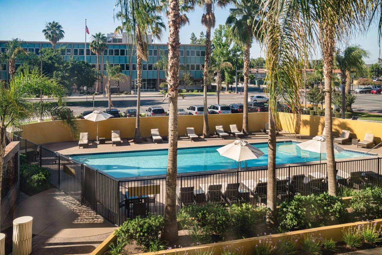 Bakersfield Marriott At The Convention Center Hotel Buitenkant foto