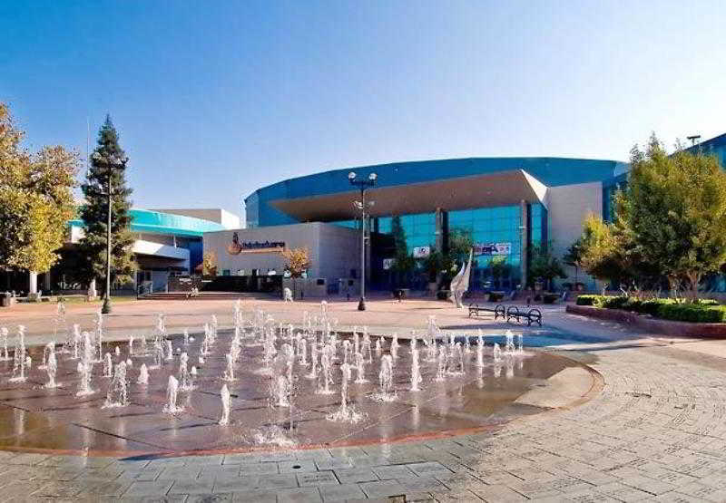 Bakersfield Marriott At The Convention Center Hotel Buitenkant foto